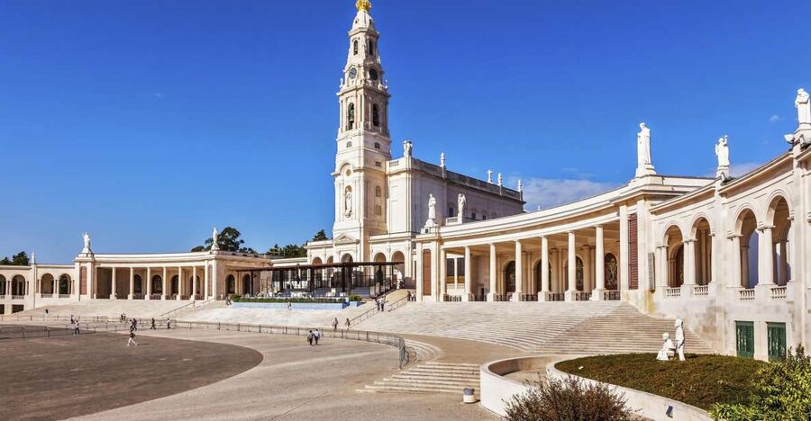 From Lisbon: Fátima, Batalha, Nazaré and Óbidos Day Tour - Key things to notice before you go