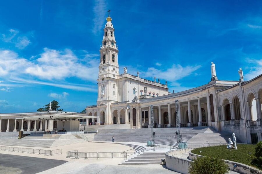 From Lisbon: Fatima, Batalha, Nazare, Obidos - Small Group - Guides Like Miguel, Filipe, Ines, and Others Make This Tour
