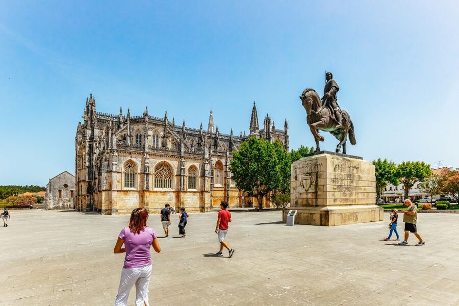 From Lisbon: Fatima Batalha Nazaré & Óbidos Small-Group Tour - Key Points at a Glance