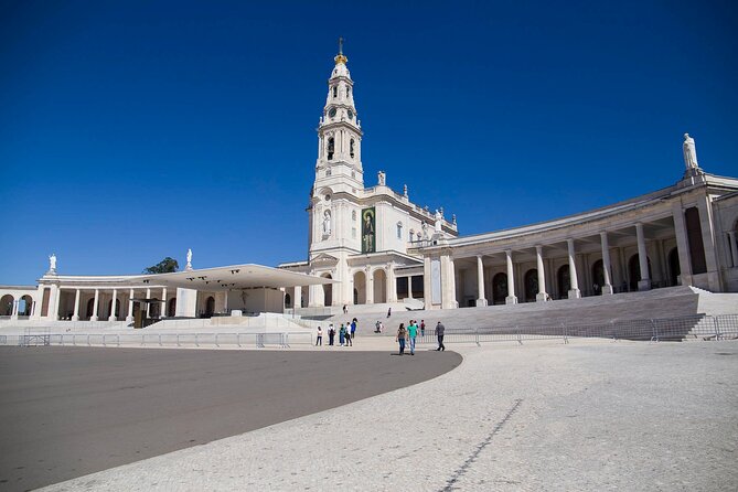 From Lisbon: Sanctuary of Fátima & the Little Shepherds Town - The little shepherds town, where the story feels local