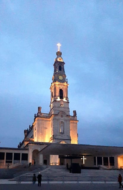 From Lisbon: Sanctuary of Fátima & the Little Shepherds Town - Transportation and group feel in the van