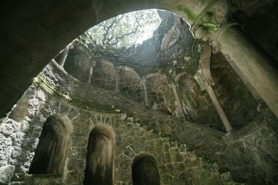 From Lisbon: Sintra Half-Day Tour with Pena Palace Tickets - Castle of the Moors, a quick viewpoint that pays off