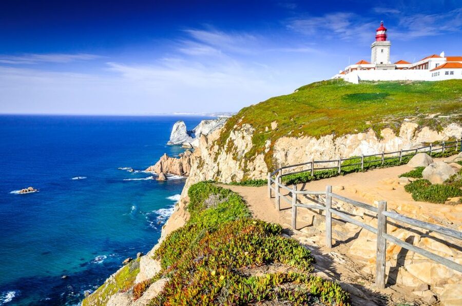 From Lisbon: Sintra, Pena, Regaleira, Coast Roca & Cascais - Quinta da Regaleira and the Moorish Castle feel: why free time is the right choice