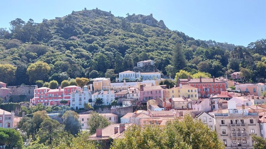 From Lisbon: Sintra Private Tour Full-Day in a Premium Car - The Sintra town break, where you can actually breathe