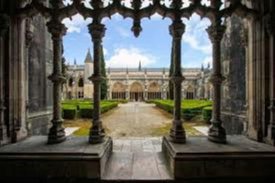 From Lisbon: Tomar, Batalha, Alcobaça, & Óbidos Templar Tour - Who should book this tour, and who may want to reconsider