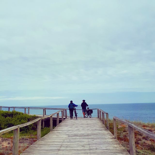 From Nazaré: Self-Guided Half-Day or Full-Day E-bike Rental - Entering the ride at E-Motion Nazaré and getting set up fast