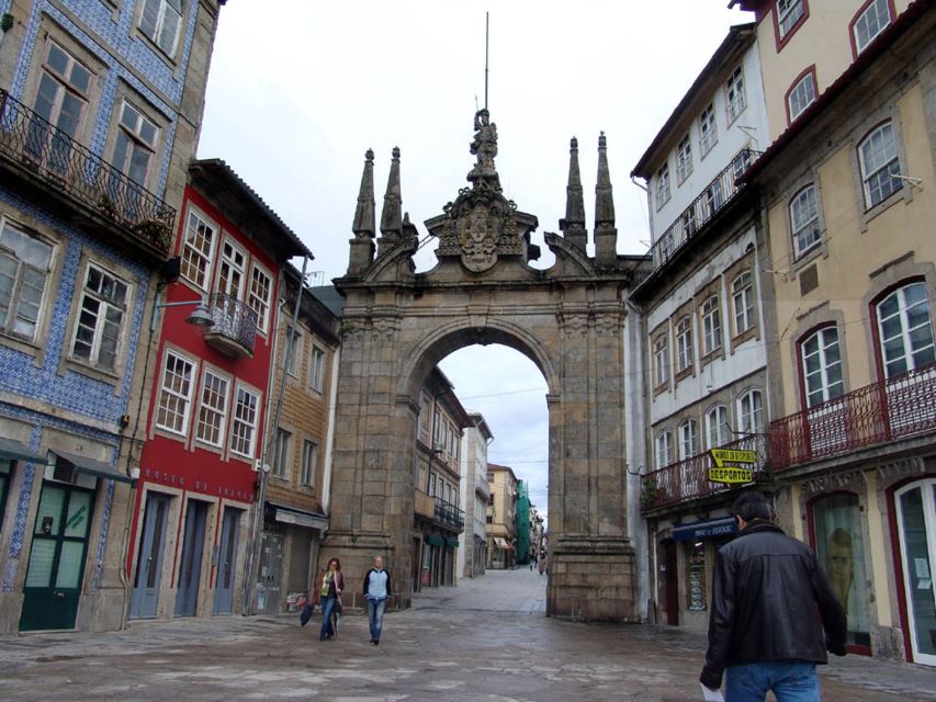 From Oporto: Braga Tour (4Hours) - Half Day - Who should book, and who should skip