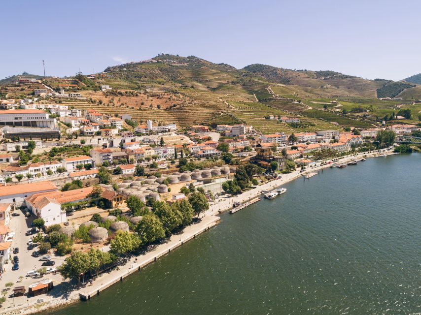 From Pinhão: Douro Valley Rabelo Boat Tour with Audio Guide - Passing more quintas, including Romaneira valley, and learning to read the hills