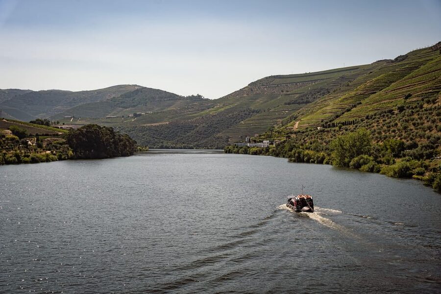 From Pinhão: Douro Valley Rabelo Boat Tour with Port Wine - The QR audio guide in practice, and how to make it work