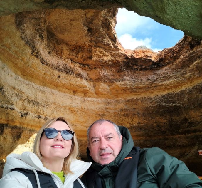 From Portimão: Benagil Caves & Marinha Beach Boat Tour - Meeting at the Marina: finding the Arctic Seagull kiosk quickly