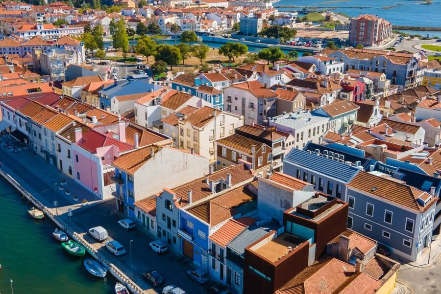 From Porto: Aveiro and Coimbra Private Tour - Coimbra taverns and snack culture: a relaxed end to a packed day