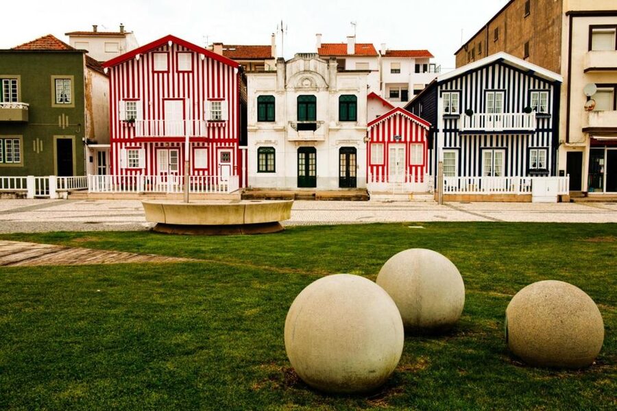 From Porto: Aveiro Half-Day Tour with 1-Hour Cruise - Aveiro’s Art Nouveau streets, footbridges, and cathedral photos