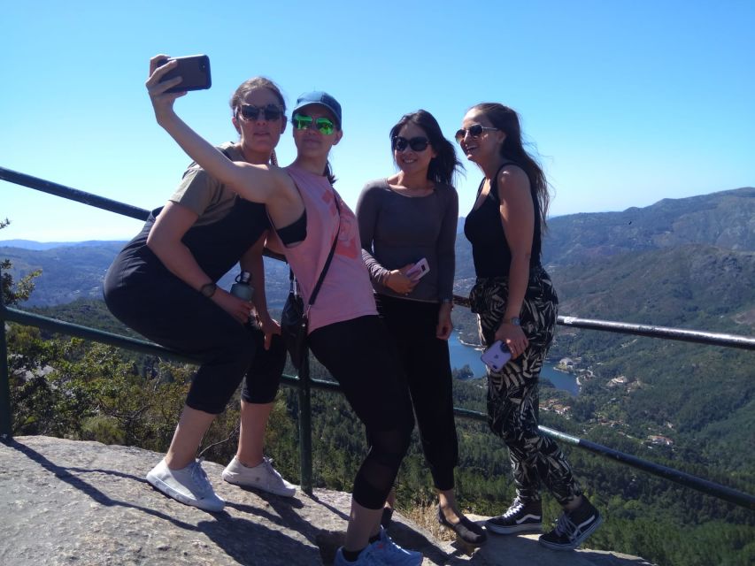 From Porto: Guided tour to Gerês Park - Waterfalls and crystal lagoons: the main reason to book