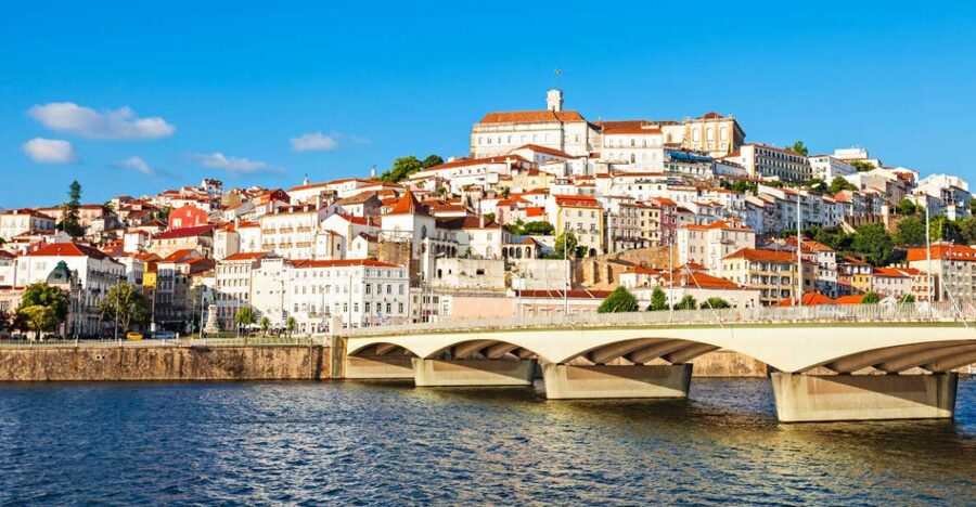 From Porto: Sanctuary of Fatima & Coimbra Private Day Trip - The private guide factor: what you should pay attention to