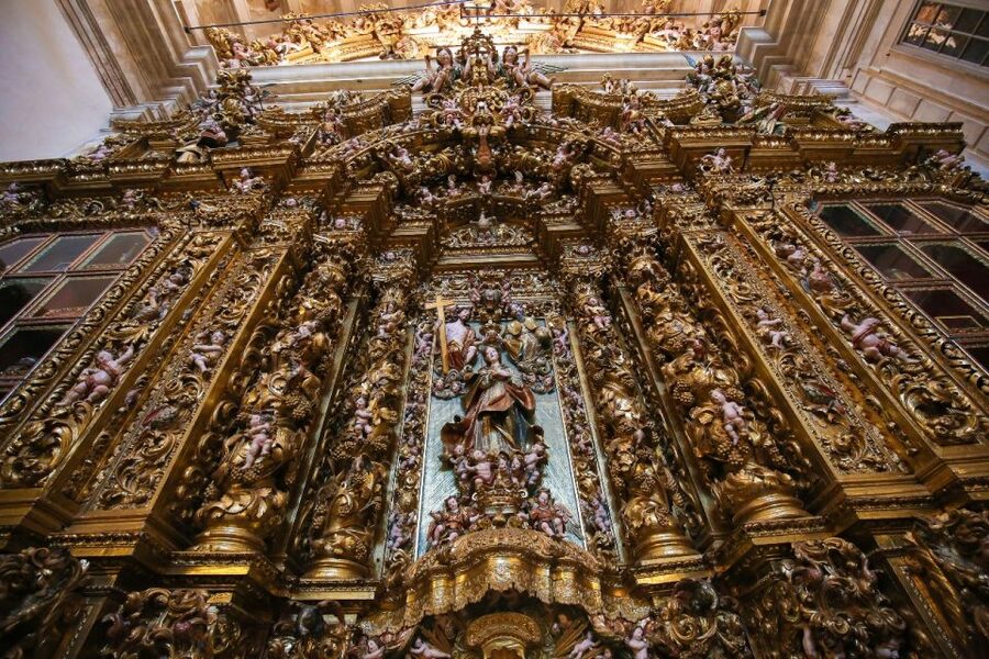 From Porto: Sanctuary of Fatima & Coimbra Private Day Trip - Should you book this Porto to Fátima and Coimbra private day trip?