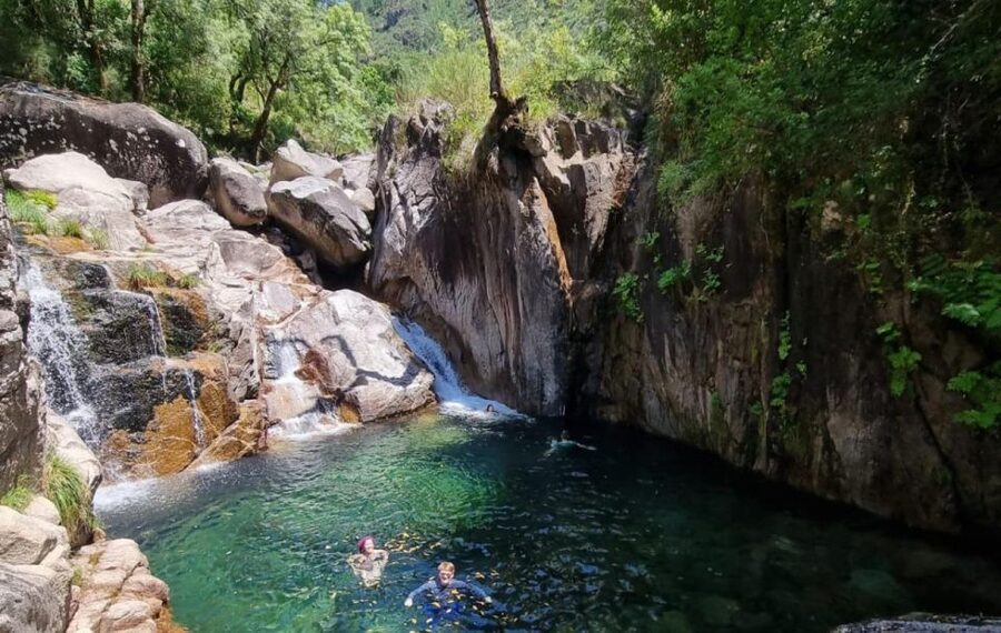 From Porto: Small Group Day Tour of Geres Park with Picnic - What to pack for the best Gerês day