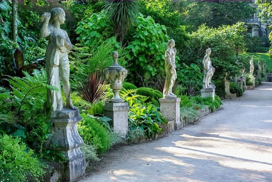 From/To Lisbon: Sintra Hop-on Hop-off Tickets + Audio Guide - Should you book this Lisbon to Sintra hop-on, hop-off day trip?