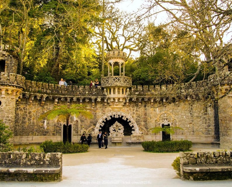 From/To Lisbon: Sintra Hop-on Hop-off Tickets + Audio Guide - Hop-on hop-off buses in Sintra, freedom with one timing warning