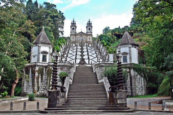 Full-Day Braga & Guimarães Guided Semi-Private Tour with Lunch from Porto - Bom Jesus do Monte funicular and the staircase you actually need comfy shoes for