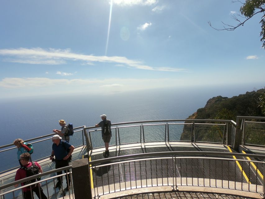 Funchal: Cabo Girão, Wines Tasting and Dolphins Watching - Boca da Corrida and the rhythm of photo stops