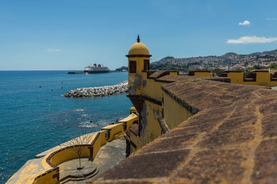 Funchal: City Highlights Tuk-Tuk Tour - Funchal Cathedral and its Manueline Gothic details