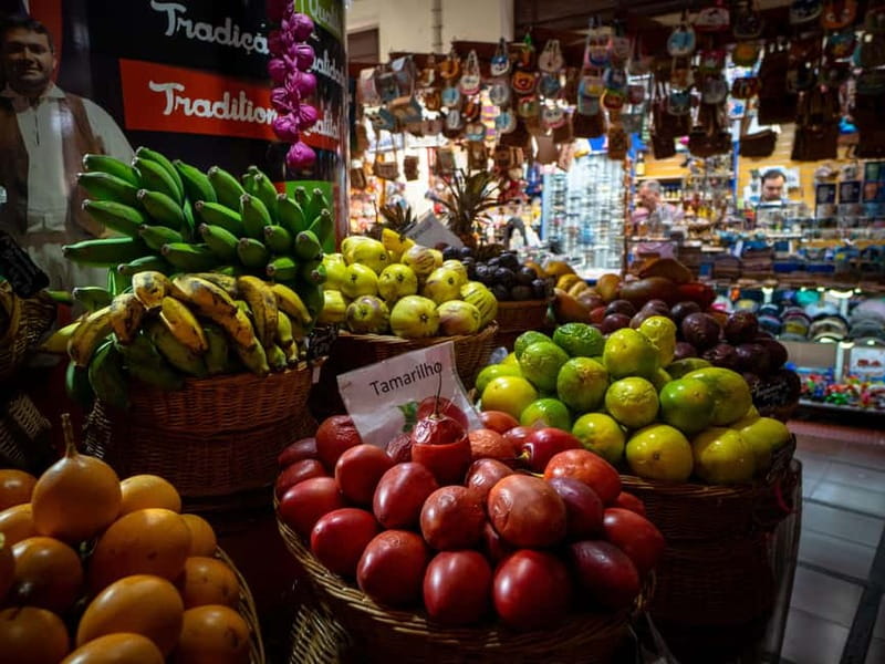 Funchal: Guided Walking Tour with Tastings - Farmers’ Market Architecture and Fruit Tasting You Can Actually Name
