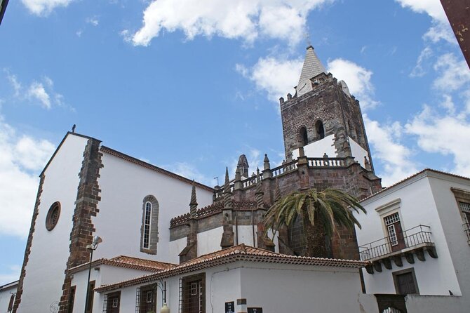 Funchal Hop-On Hop-Off Tour 3 in 1 - Key things to notice before you board