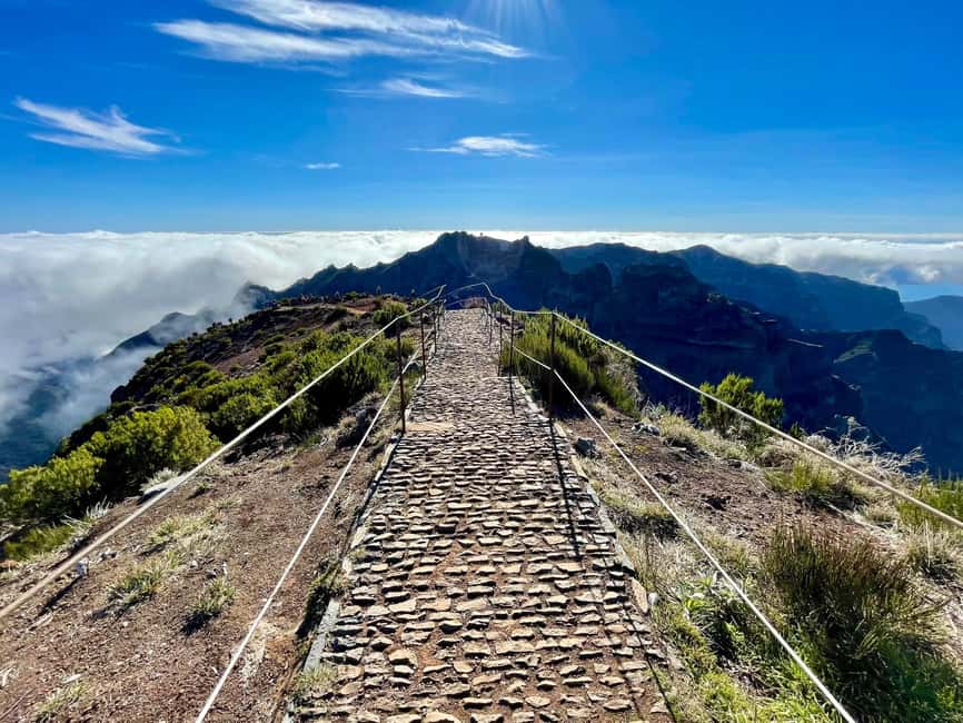 Funchal: Pico do Arieiro & Pico Ruivo Hiking Transfer - What to bring for Madeira mountain weather (the list that actually matters)