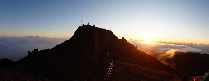 Funchal: Pico do Arieiro Sunrise Plus 2 extra Hiking Trails - Optional Monte drop-off: connect the hills to the city views