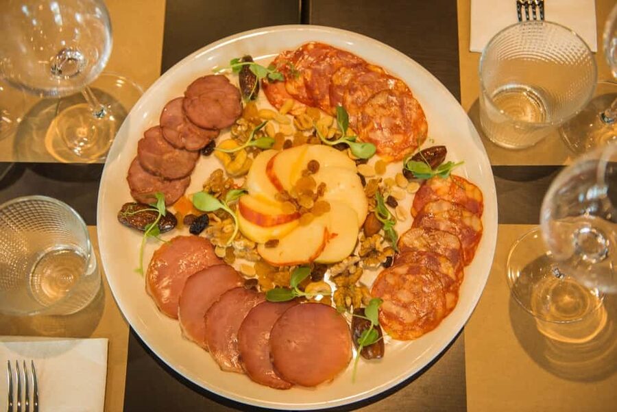 Funchal: Portuguese Wine Tasting with Sommelier - Where You’ll Meet: Restaurant Garden Grill in Funchal