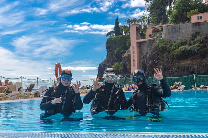 Funchal: Scuba Diving Experience for Beginners - Pool practice: where first-timers build confidence fast