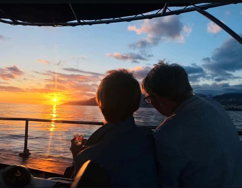 Funchal: Sunset Tour on Traditional Madeiran Boat w/ Drinks - Drinks, music, and the crew that keeps the evening moving