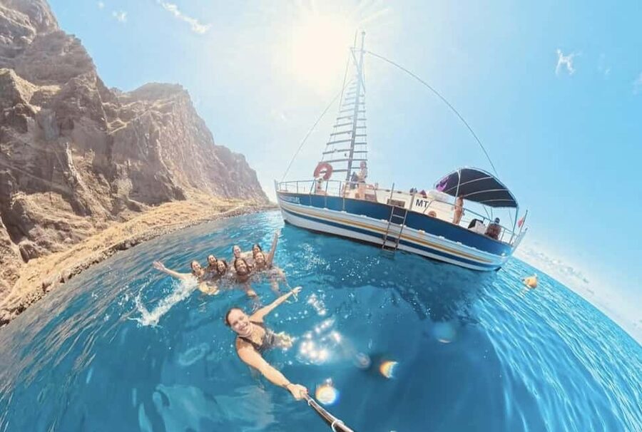 Funchal: Sunset Tour on Traditional Madeiran Boat w/ Drinks - Who should book, and who might want a different plan
