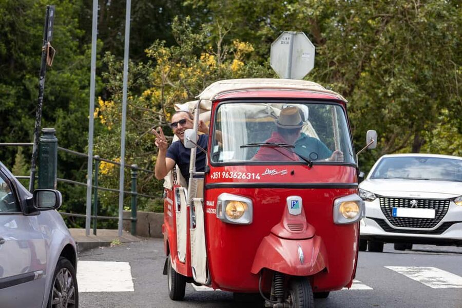 Funchal: Tuk Tuk Tour to the Most Breathtaking Viewpoints - Miradouro da Vila Guida: Photo Stop Time That Lets You Breathe