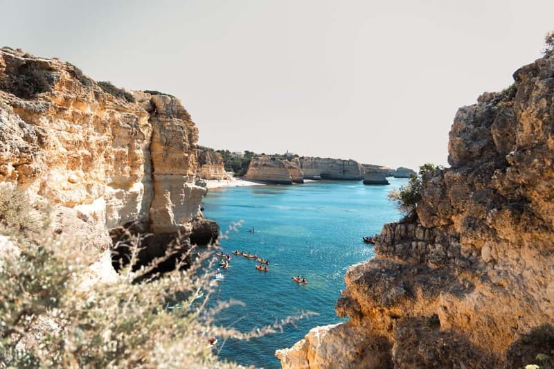 Guided hiking tour on the Seven Hanging Valleys Trail - Praia da Marinha, start smart with the arches