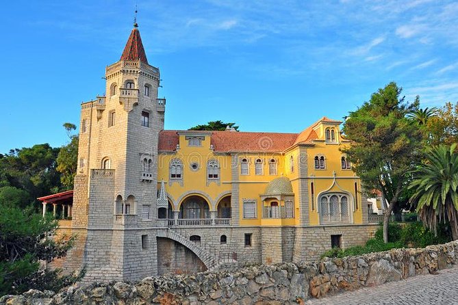Guided Tour to Sintra, Pena, Regaleira, Cabo da Roca and Cascais - Cascais bay in a tight time slot