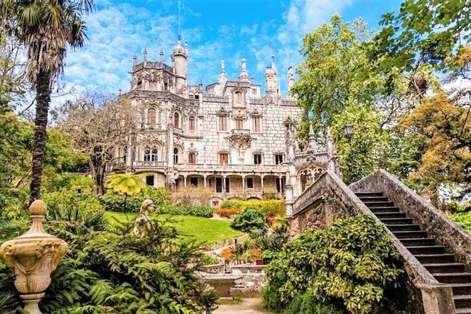 Guided Tour to Sintra, Pena, Regaleira, Cabo da Roca and Cascais - How the guide shapes the whole day