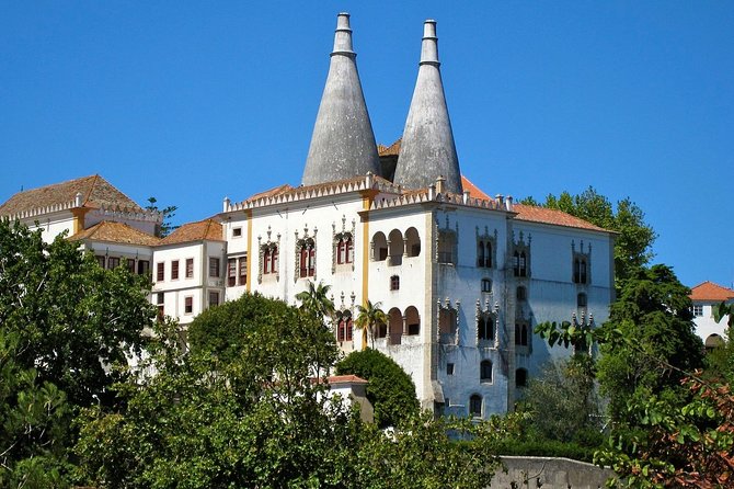 Guided Tour to Sintra, Pena, Regaleira, Cabo da Roca and Cascais - Centro Historico de Sintra: the quick warm-up and pastry moment