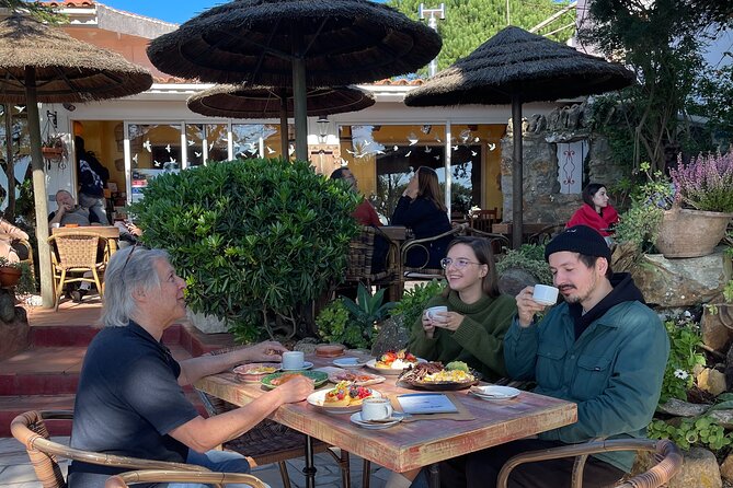 Half-Day Tour in Cascais / Sintra with Brunch and Wine Tasting - Meeting point, timing, and how the 5-hour flow feels