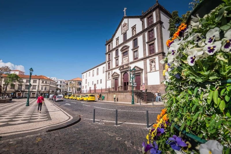Hidden Funchal: Stories & Secrets Tour - The French Attack of 1566 and Funchal’s English Neighbourhood
