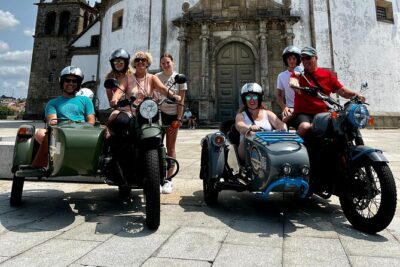 Highlights of Porto on a glamorous sidecar – Half Day