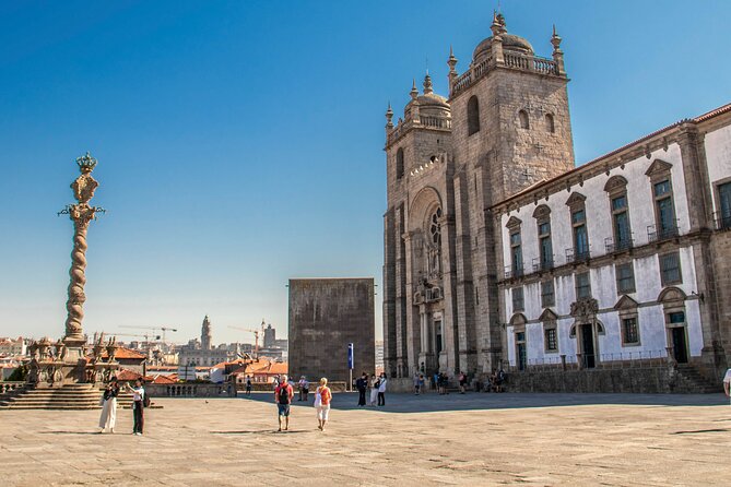 Historic Porto by Private Electric Tuk Tuk to Top Landmarks - Getting your Porto bearings from the first turn