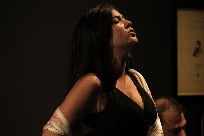 Ideal Clube de Fado - Getting in smoothly: location, timing, and seating reality