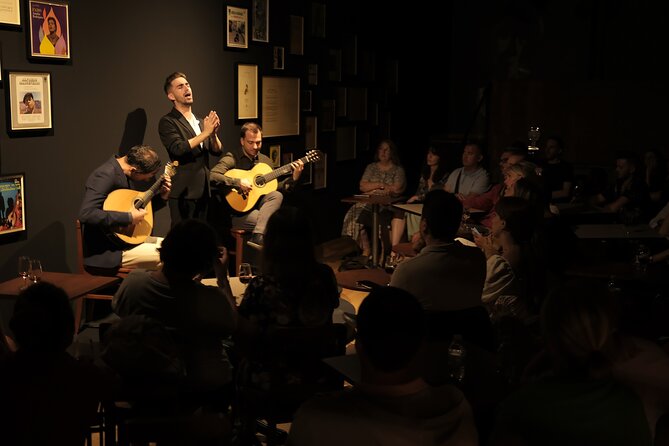 Ideal Clube de Fado - Voices, Portuguese guitar, and why this show fits first-timers