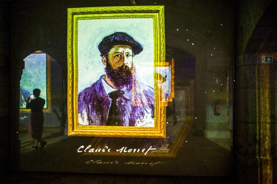 Impressive Monet & Brilliant Klimt -The Immersive Experience - Klimt: a golden world built around The Kiss