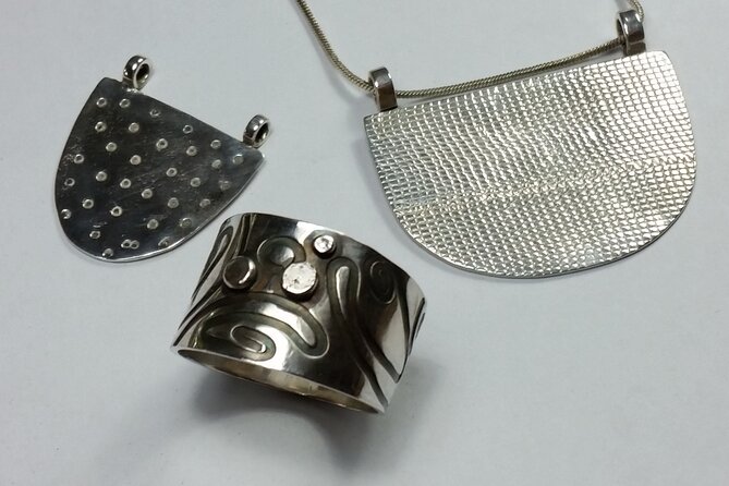Jewellery Workshop in Albufeira - A Small Albufeira Workshop With Serious Tool Time