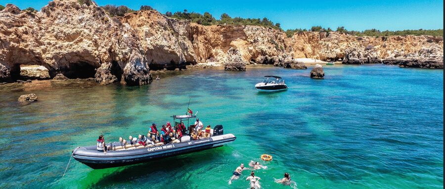 Lagoa: Benagil Caves & Praia da Marinha with biologist guide - Benagil Cave and Praia da Marinha, why this speedboat makes sense