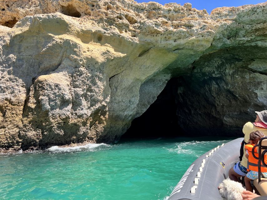 Lagoa: Benagil Caves & Praia da Marinha with biologist guide - Entering the Benagil Cave area, what makes the view special