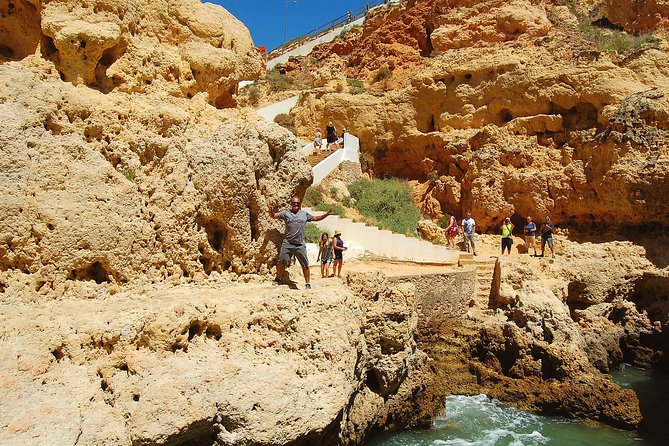 Lagos and Carvoeiro Premium - Shared small group > VTours Algarve - Carvoeiro old town: viewpoint, photos, then real free time