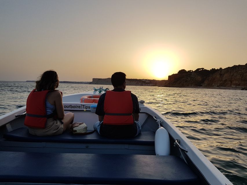 Lagos: Guided Ponta da Piedade Sunset Boat Tour - Narrow passages: Siamese Twins, Arch of Triumph, and Corridor